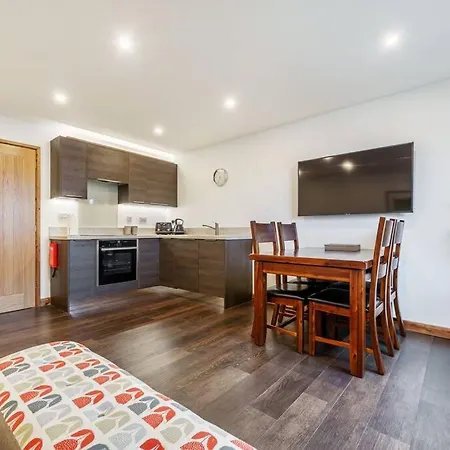 Modern Bowness-On-Windermere Flat - Free Parking Exterior foto